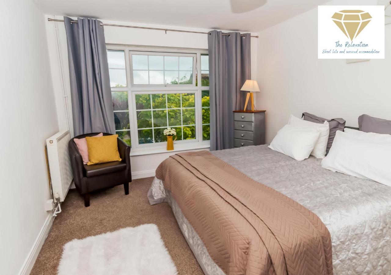 2 Bed Apartment-5 Guests - Business-Relocation-Parking - The Brighton Short Stay & Serviced Apartments Esterno foto