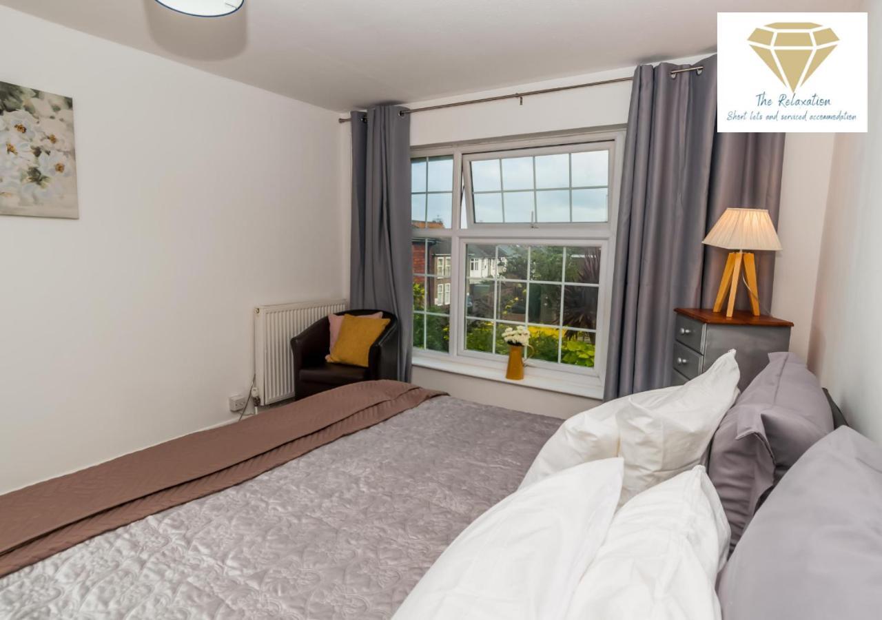 2 Bed Apartment-5 Guests - Business-Relocation-Parking - The Brighton Short Stay & Serviced Apartments Esterno foto