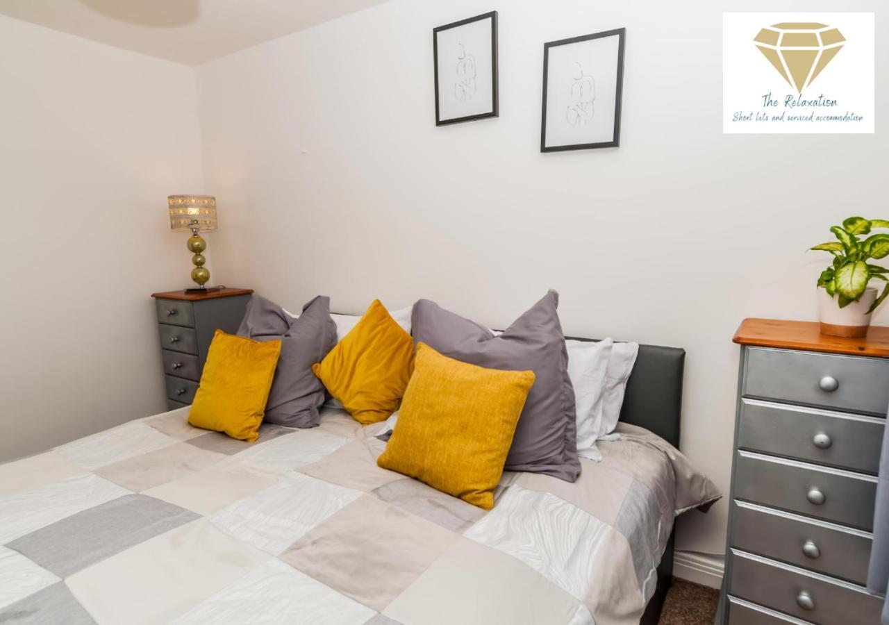 2 Bed Apartment-5 Guests - Business-Relocation-Parking - The Brighton Short Stay & Serviced Apartments Esterno foto