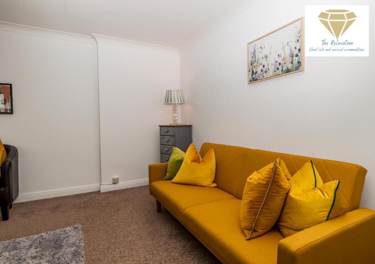 2 Bed Apartment-5 Guests - Business-Relocation-Parking - The Brighton Short Stay & Serviced Apartments Esterno foto