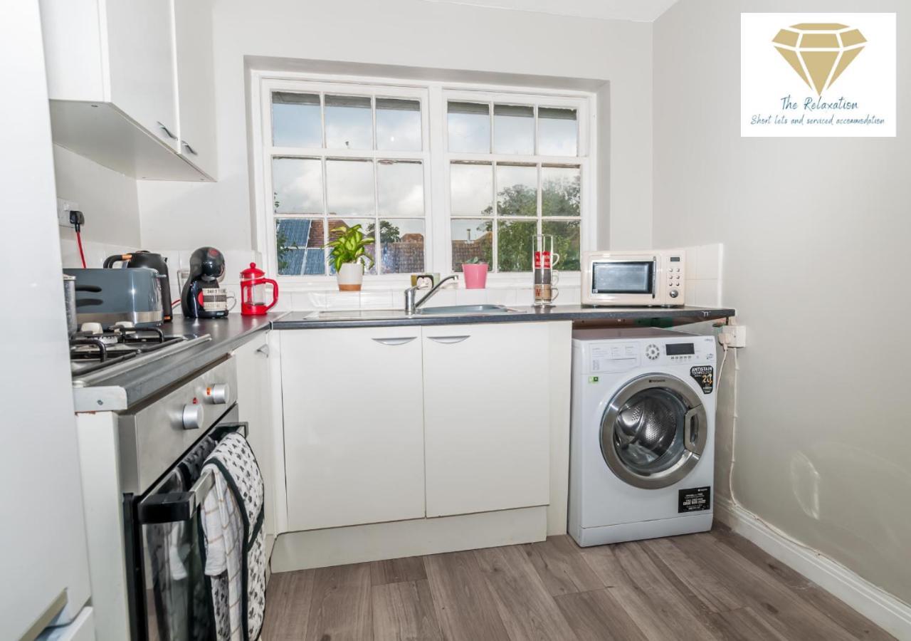 2 Bed Apartment-5 Guests - Business-Relocation-Parking - The Brighton Short Stay & Serviced Apartments Esterno foto