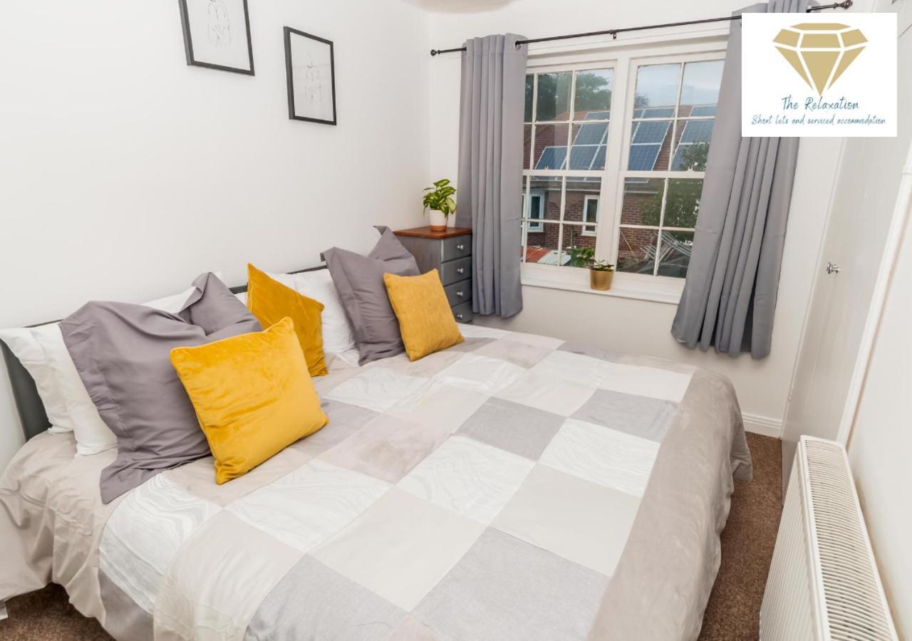 2 Bed Apartment-5 Guests - Business-Relocation-Parking - The Brighton Short Stay & Serviced Apartments Esterno foto