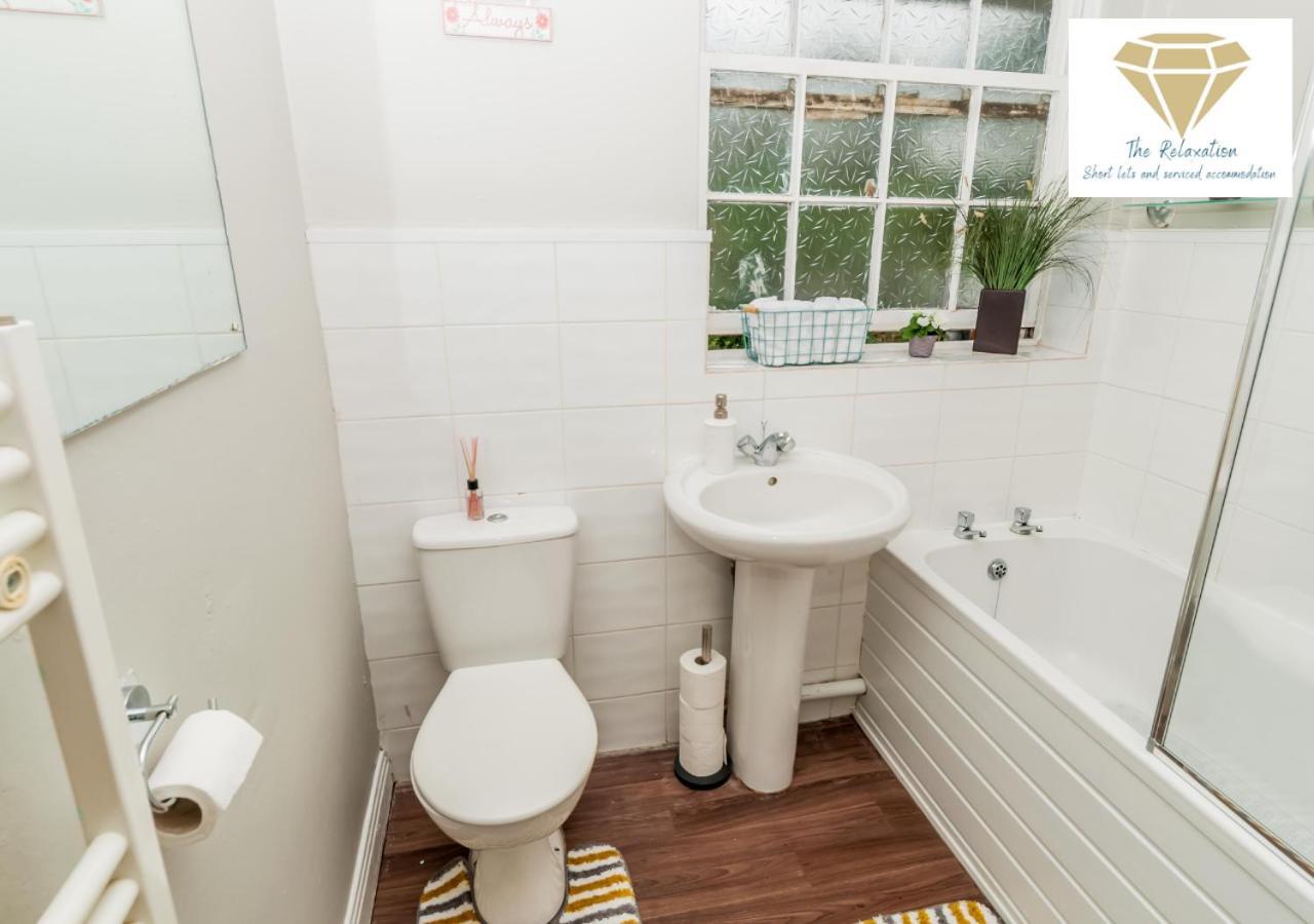 2 Bed Apartment-5 Guests - Business-Relocation-Parking - The Brighton Short Stay & Serviced Apartments Esterno foto