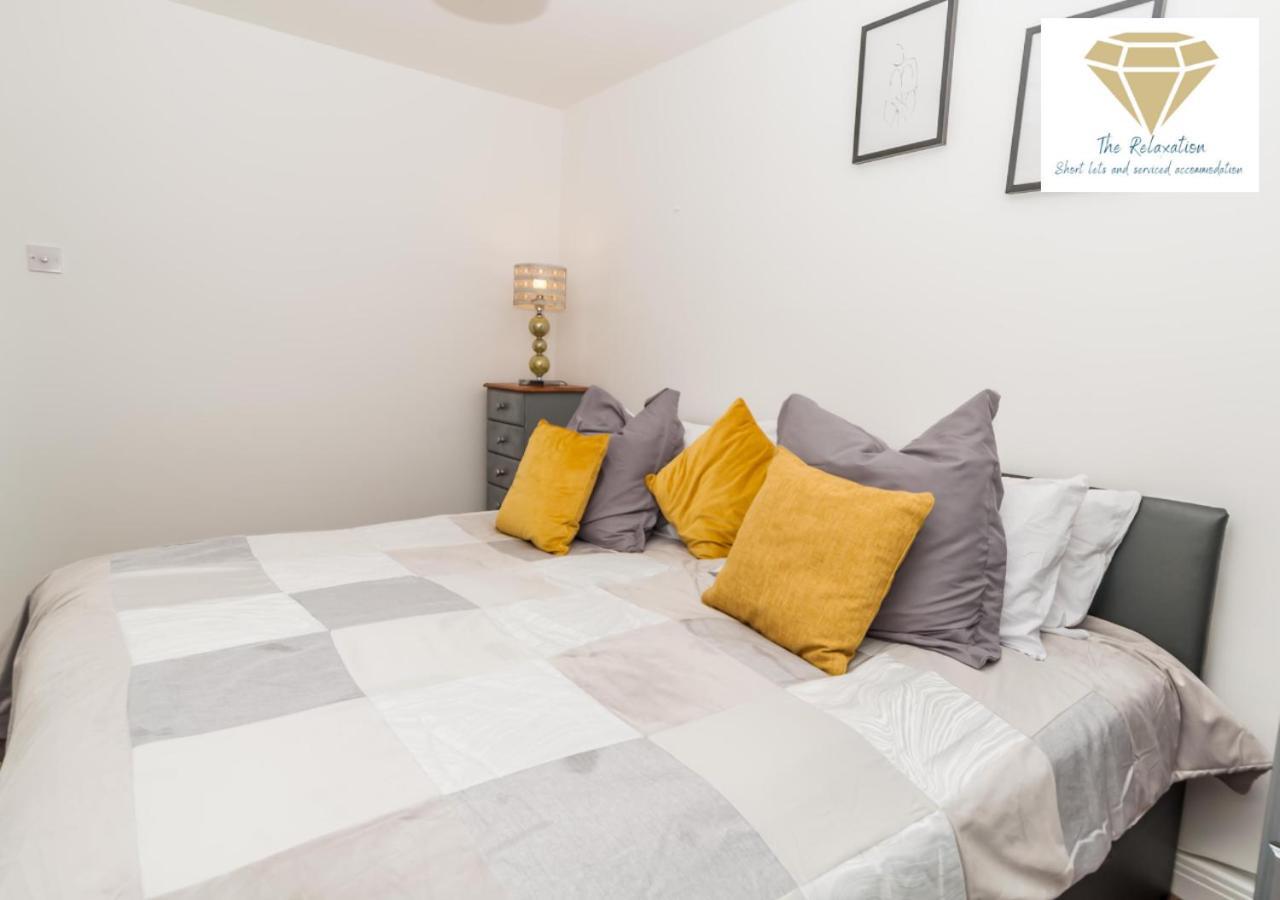2 Bed Apartment-5 Guests - Business-Relocation-Parking - The Brighton Short Stay & Serviced Apartments Esterno foto