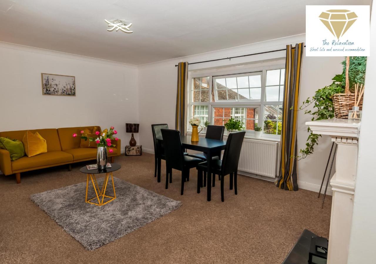 2 Bed Apartment-5 Guests - Business-Relocation-Parking - The Brighton Short Stay & Serviced Apartments Esterno foto