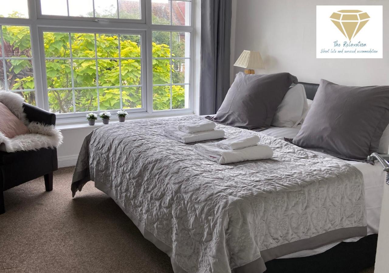 2 Bed Apartment-5 Guests - Business-Relocation-Parking - The Brighton Short Stay & Serviced Apartments Esterno foto
